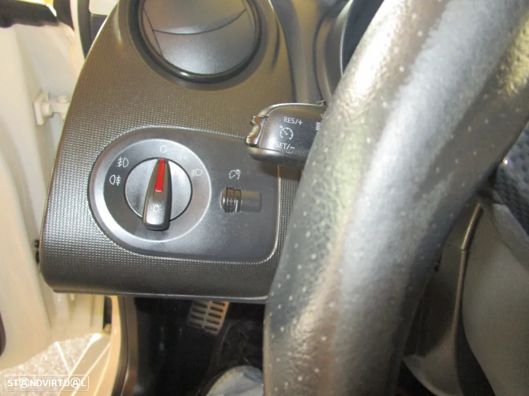 SEAT Ibiza SC 2.0 TDi FR - 32