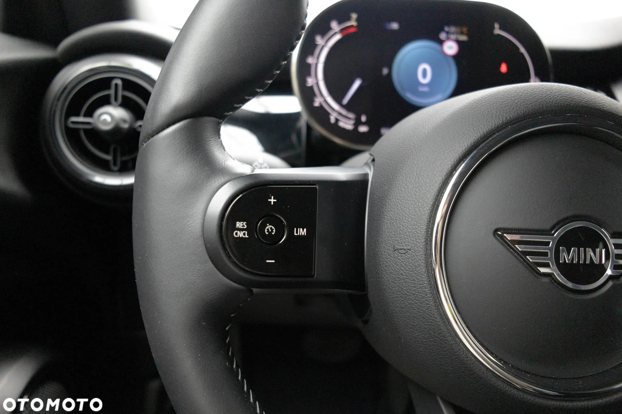 MINI Cooper - 16