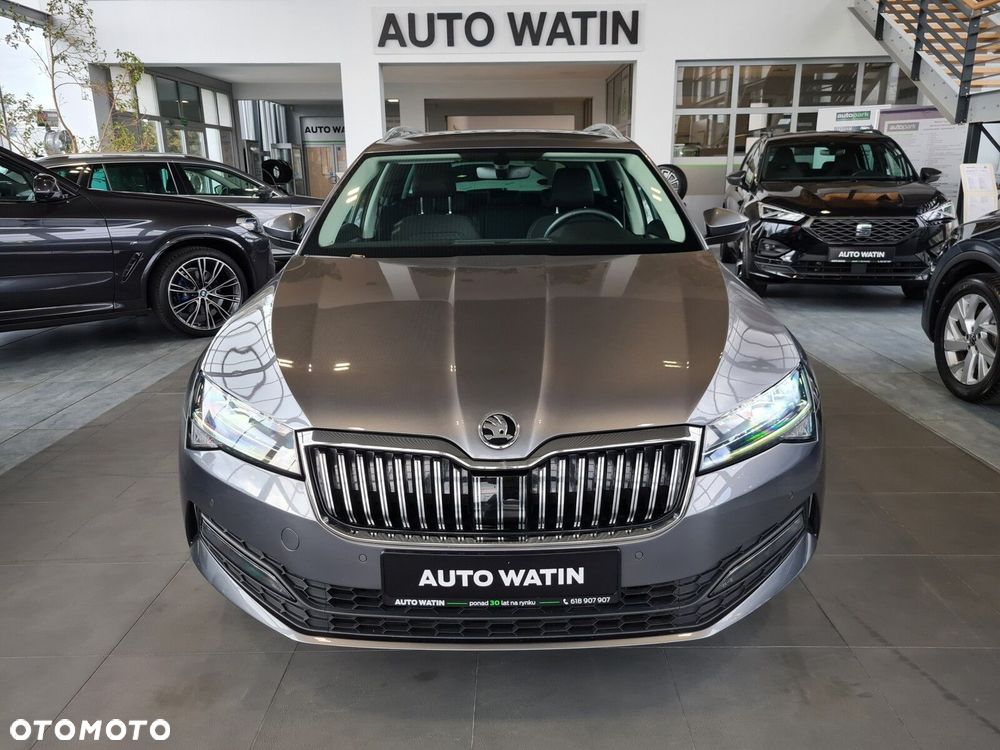 Skoda Superb 2.0 TDI SCR Ambition DSG - 9