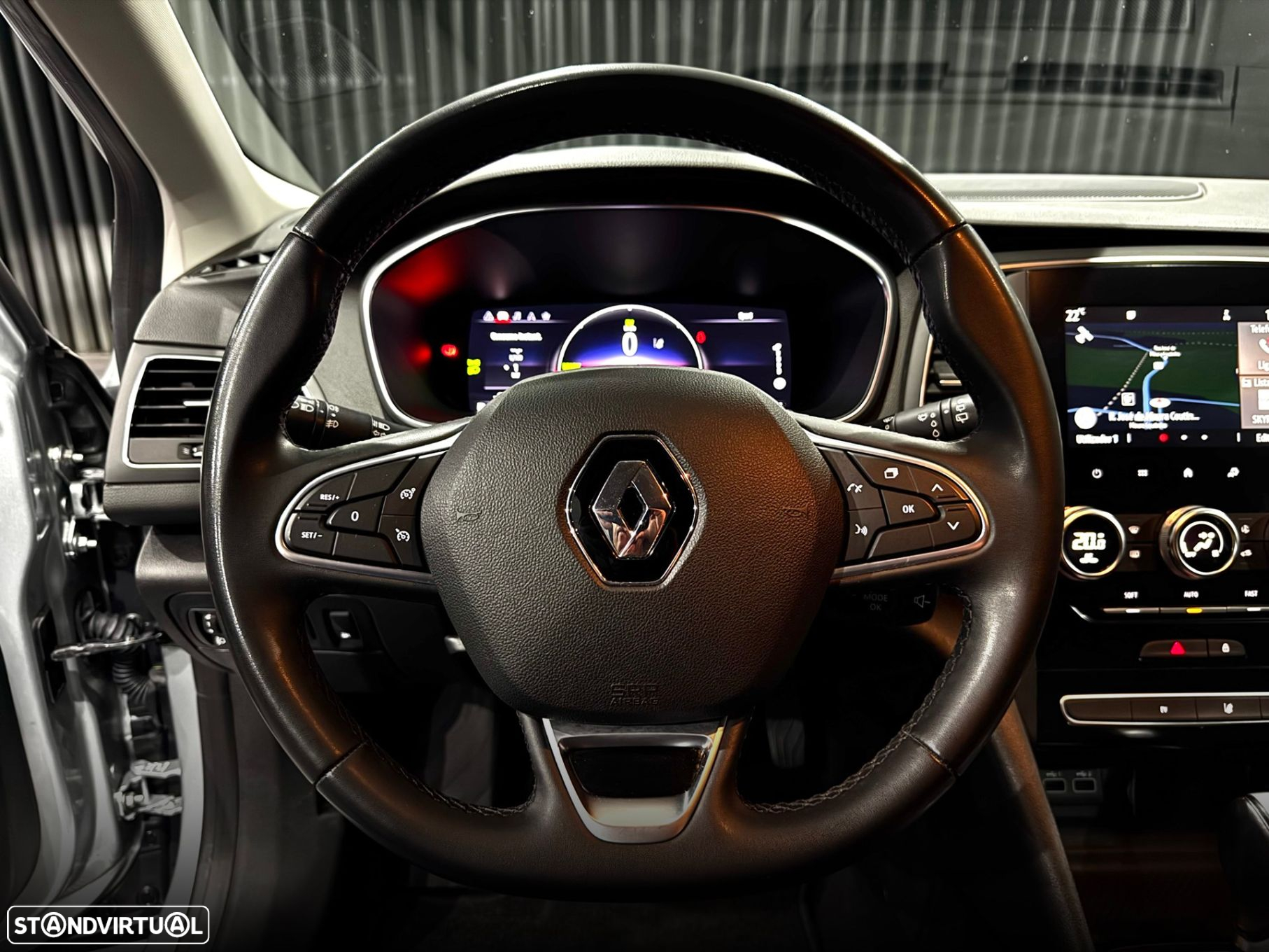 Renault Mégane Sport Tourer 1.6 E-Tech Plug-In Zen - 17