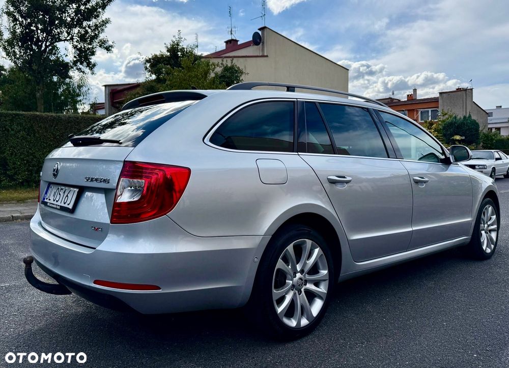 Skoda Superb 2.0 TDI 4x4 Business DSG - 8