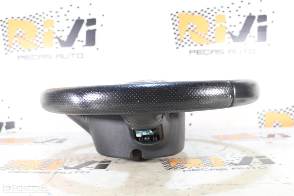 Volante Audi A6 (4F2, C6)  Volante Audi A3 8P / A4 B6 B7 B8 / A5 8T / - 8