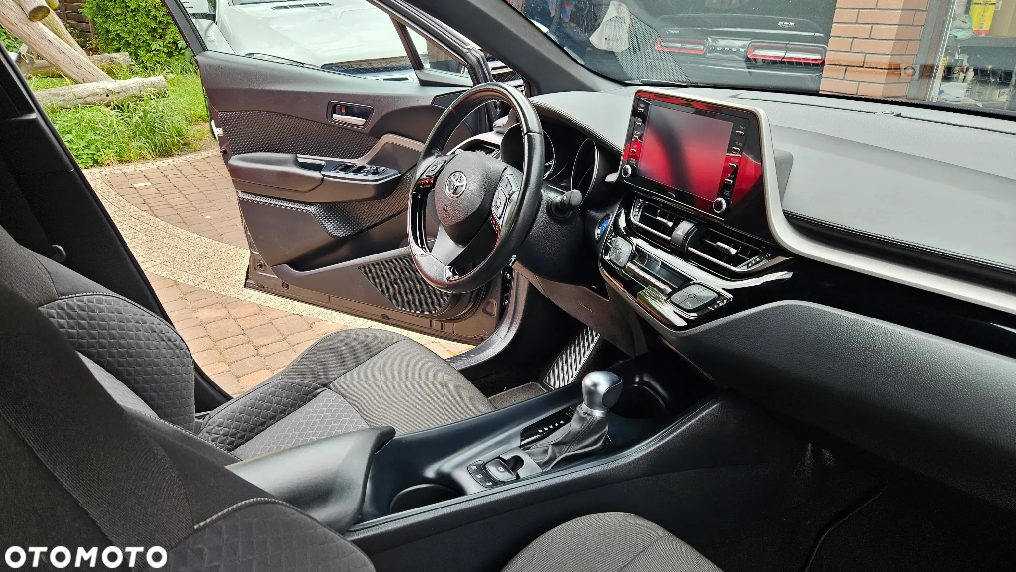 Toyota C-HR - 30