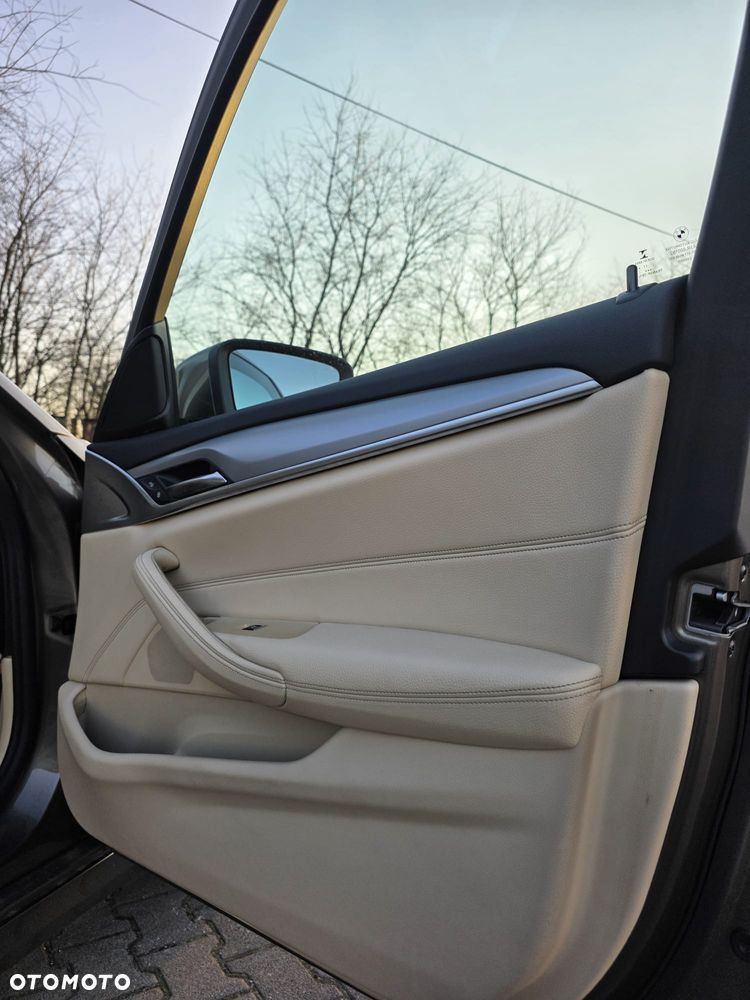 BMW Seria 5 - 33