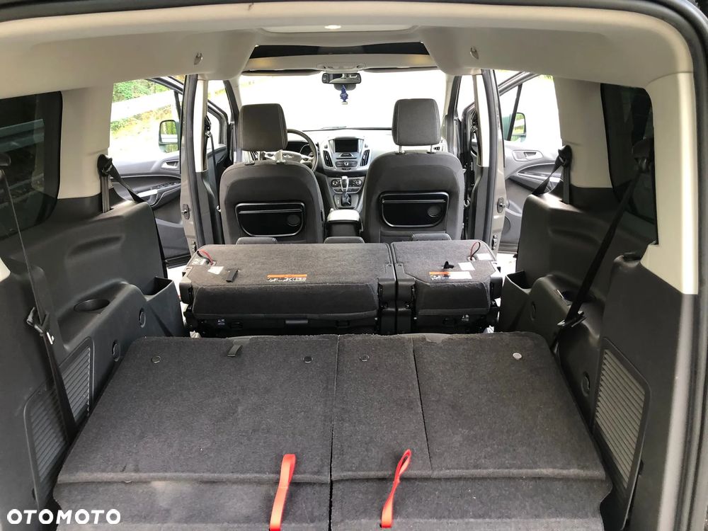 Ford Transit Connect - 19