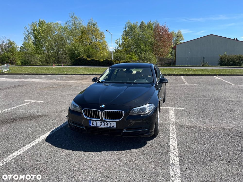 BMW Seria 5 520d Luxury Line - 2
