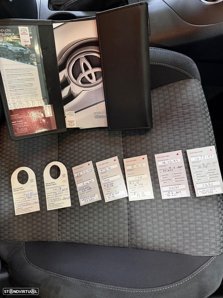 Toyota Auris 1.8 HSD Comfort+P.Sport - 17