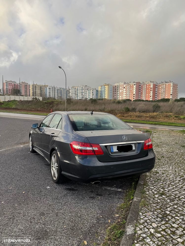 Mercedes-Benz E 250 CDi Avantgarde BlueEfficiency Auto. - 4