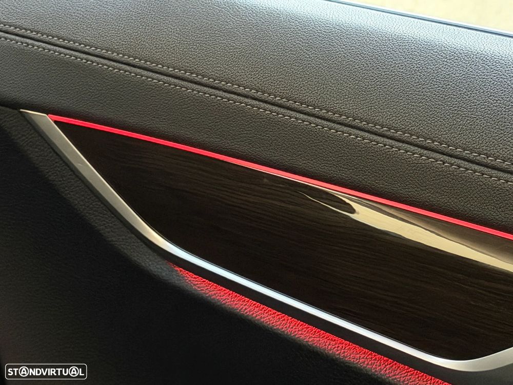 BMW 740 e iPerformance - 32