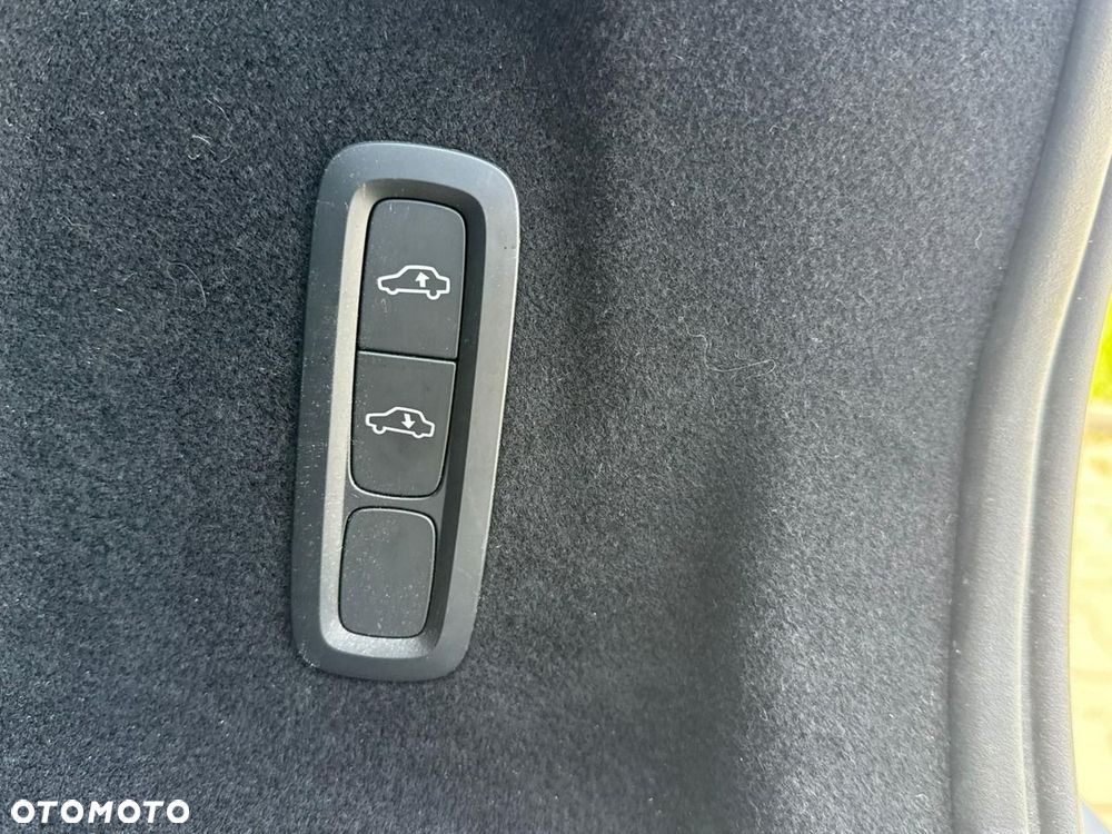 Volvo XC 60 B5 D AWD Geartronic Inscription - 23