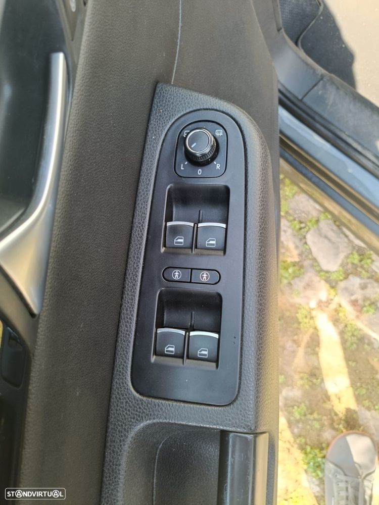 VW Sharan 2.0 TDI 4MOTION Highline - 16
