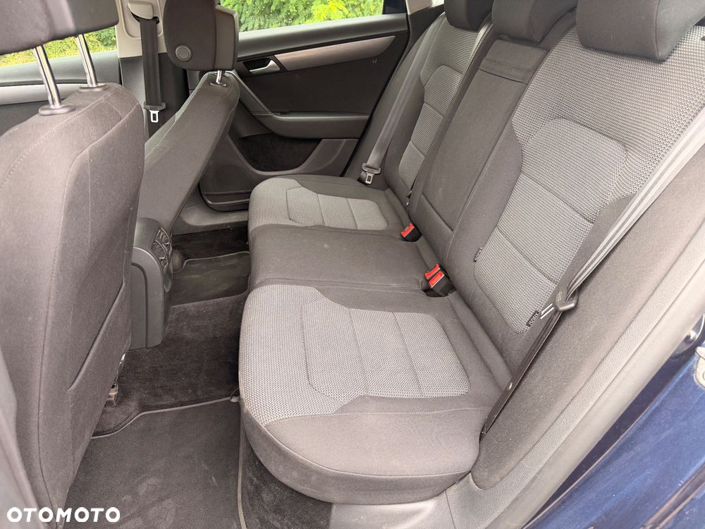 Volkswagen Passat 2.0 TDI 4Mot Highline DSG - 10