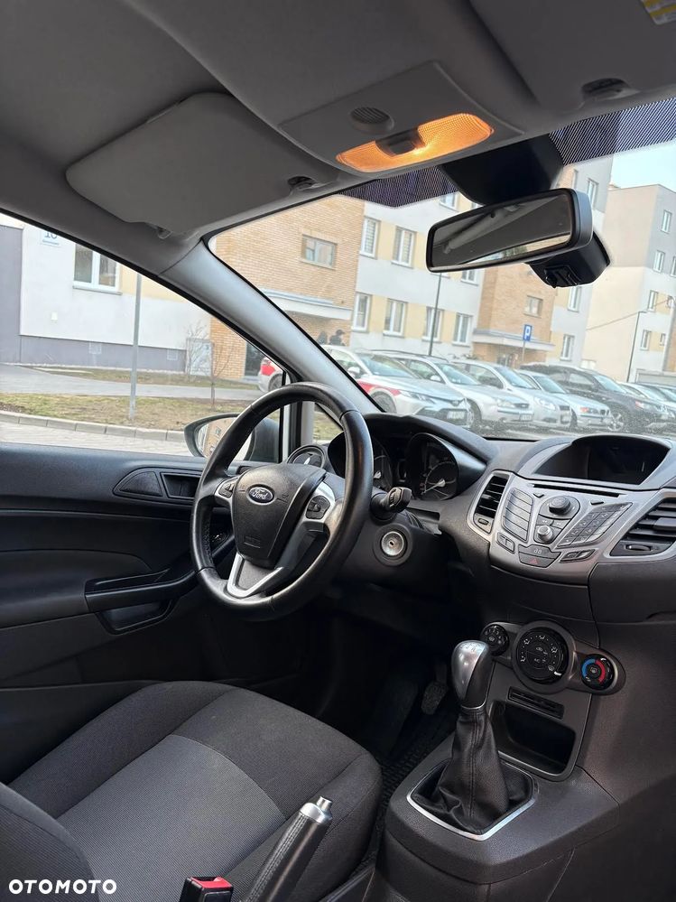 Ford Fiesta - 9