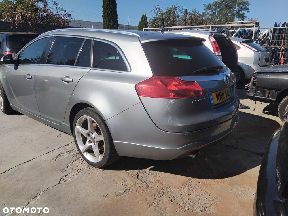 Opel insignia A OPC-line z silnikiem 2,0 cdti A20DTH i skrzynią manualną F40 lakier kod Z179 części - 5