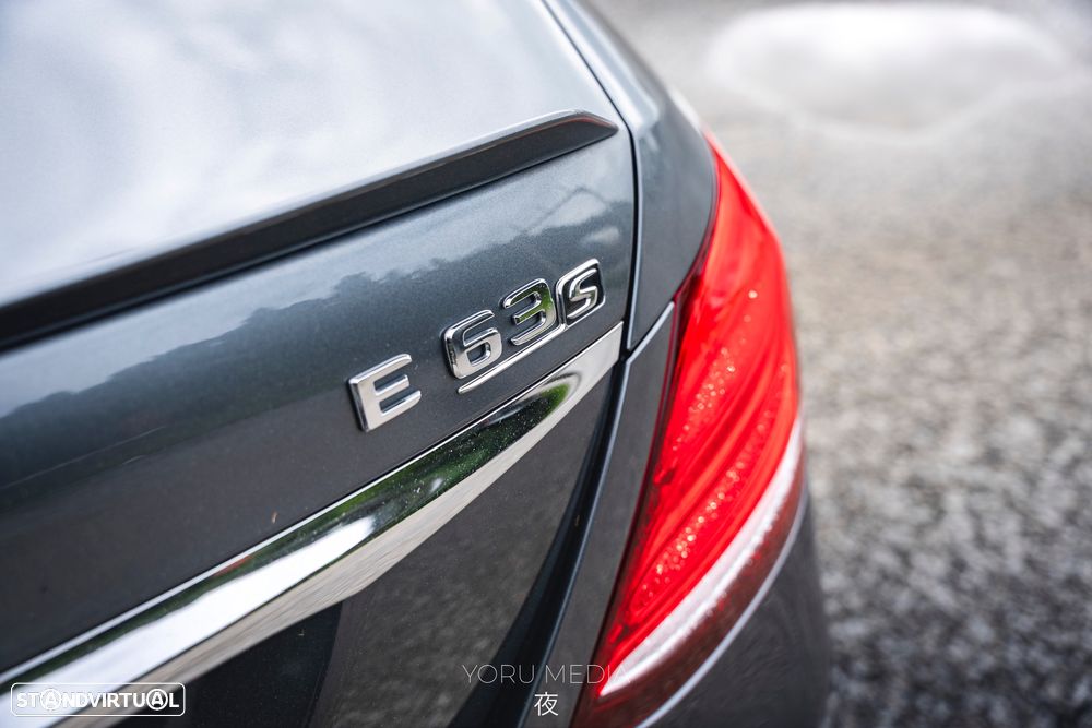 Mercedes-Benz E 63 AMG S 4Matic+ 9G-TRONIC - 11