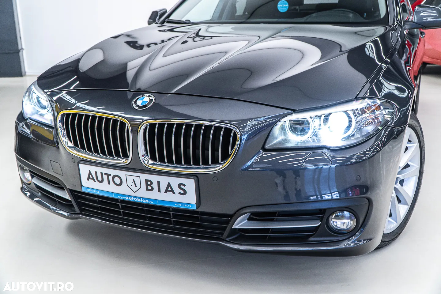 BMW Seria 5 525d xDrive Aut. Luxury Line - 11