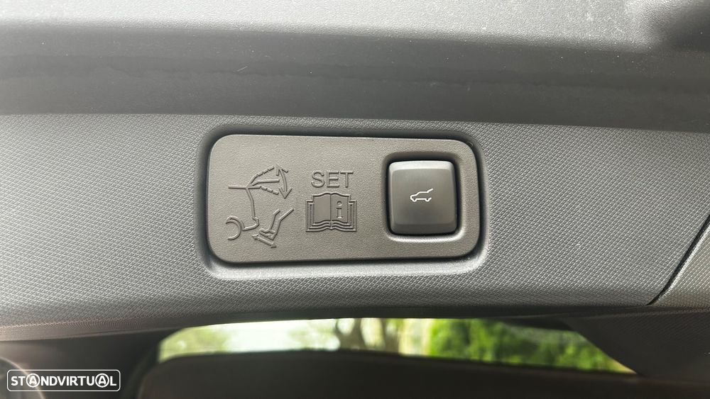 Ford Mustang Mach-E Alargada AWD - 5