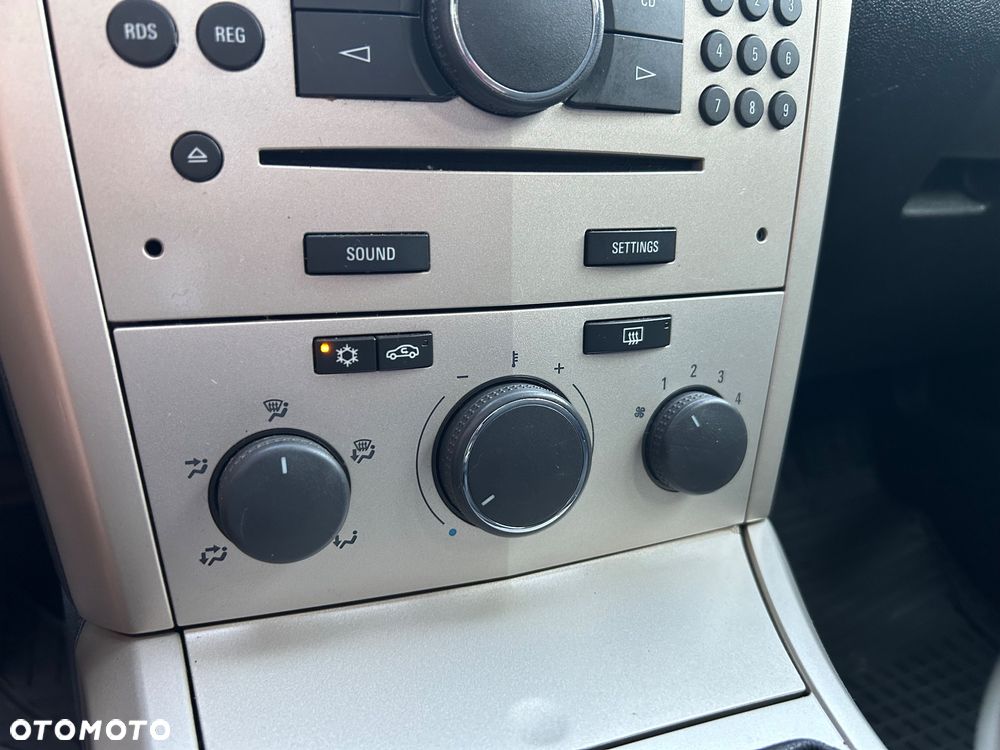 Opel Astra - 18