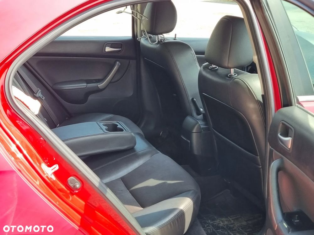 Honda Accord 2.0 Sport - 10