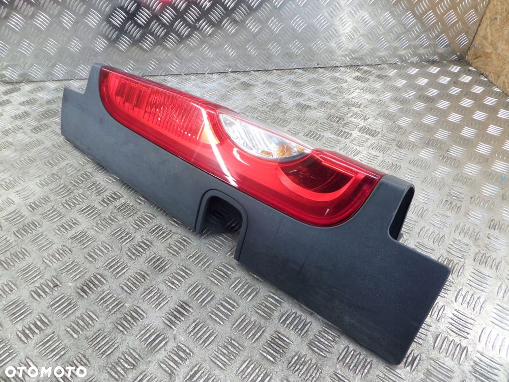 lampa tylna lewa renault trafic lift 06-14 89038990 - 2