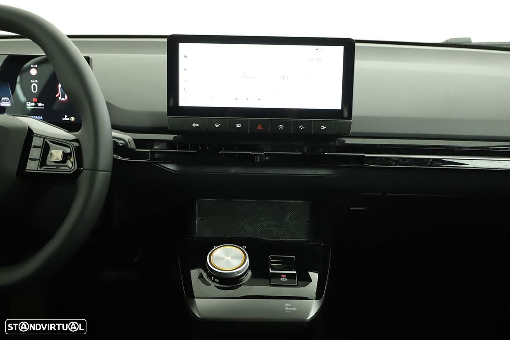 MG MG4 64 kWh Luxury - 8