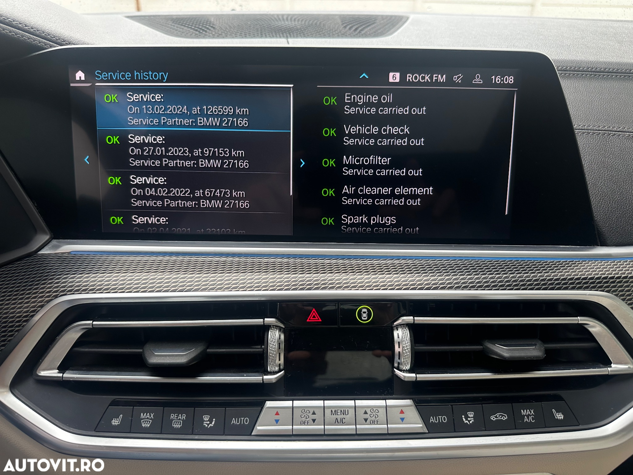 BMW X5 xDrive45e - 36
