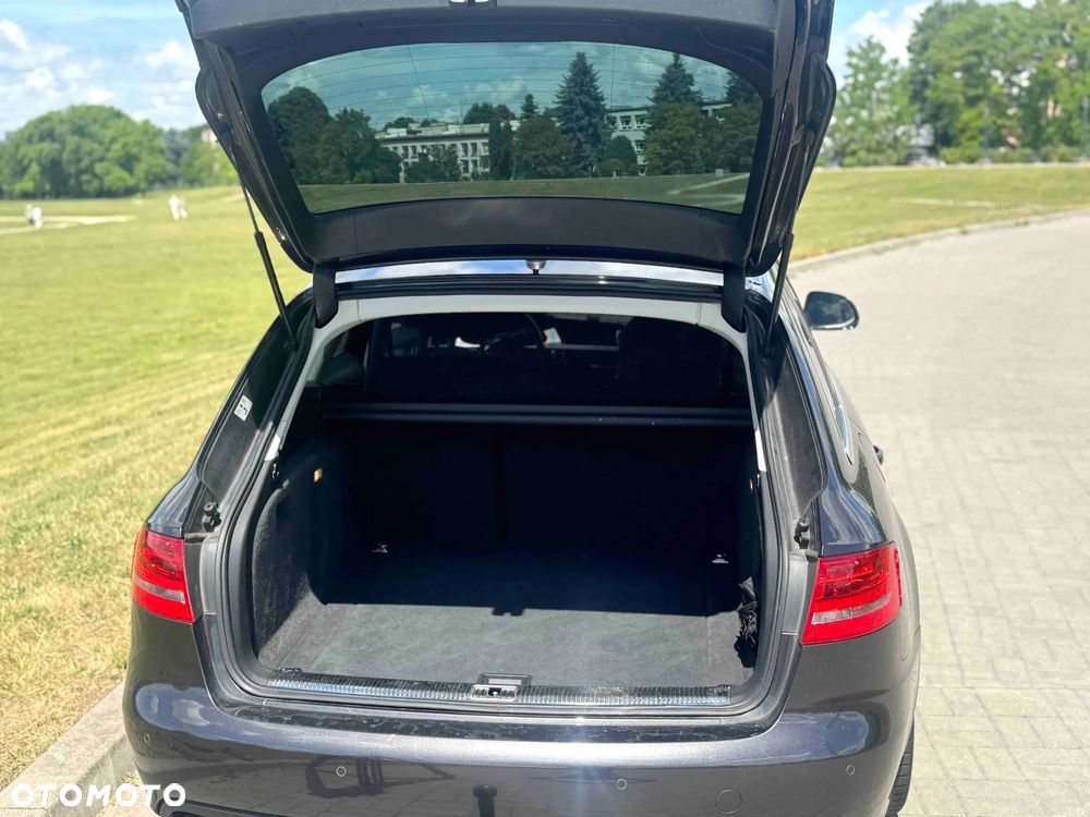 Audi A4 Avant - 9