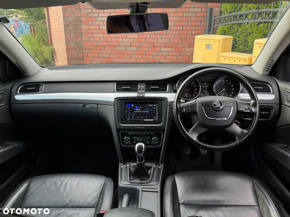 Skoda Superb 2.0 TDI Business - 5