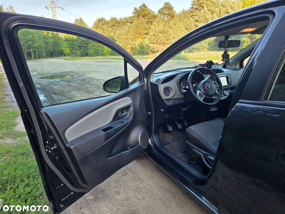 Toyota Yaris 1.0 Premium EU6 - 4