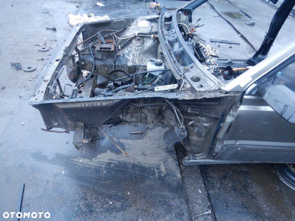 POLONEZ CARO ĆWIARTKA PRZÓD LEWA PODŁUŻNICA - 1