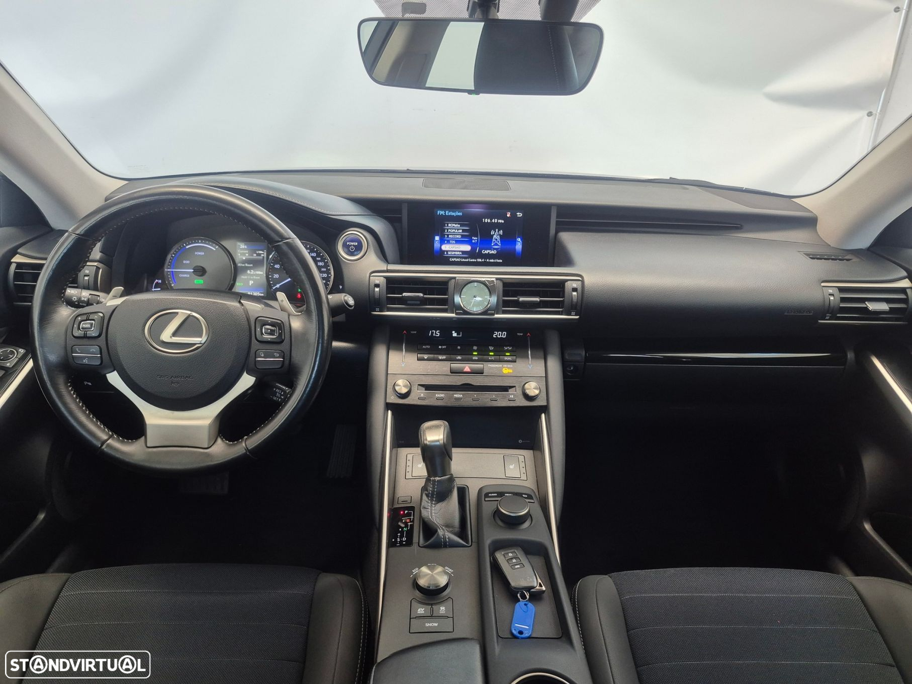 Lexus IS 300H Sport Edition - 9