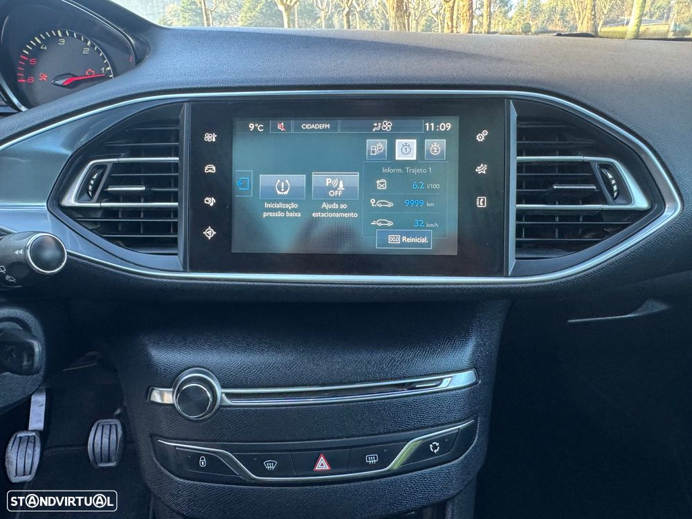 Peugeot 308 SW BlueHDi 120 Stop & Start Business-Line - 21