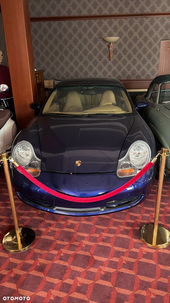 Porsche 911 Carrera 4 - 2