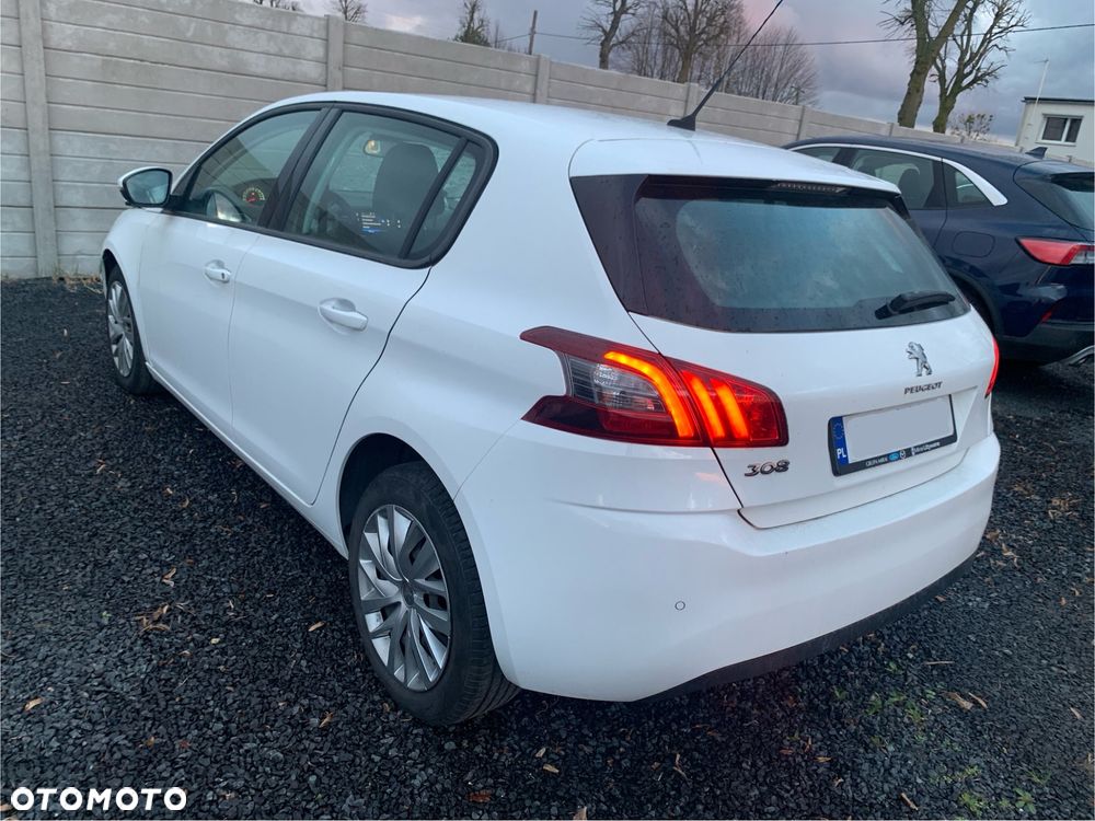 Peugeot 308 - 4