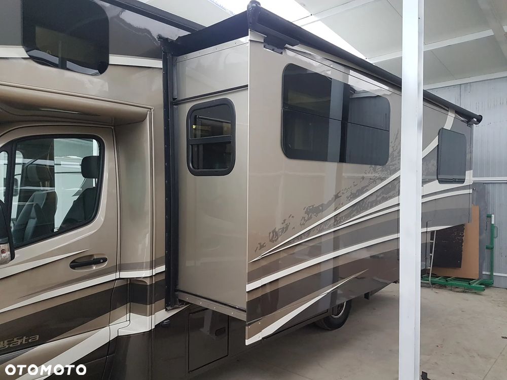 Mercedes-Benz Sprinter - 13