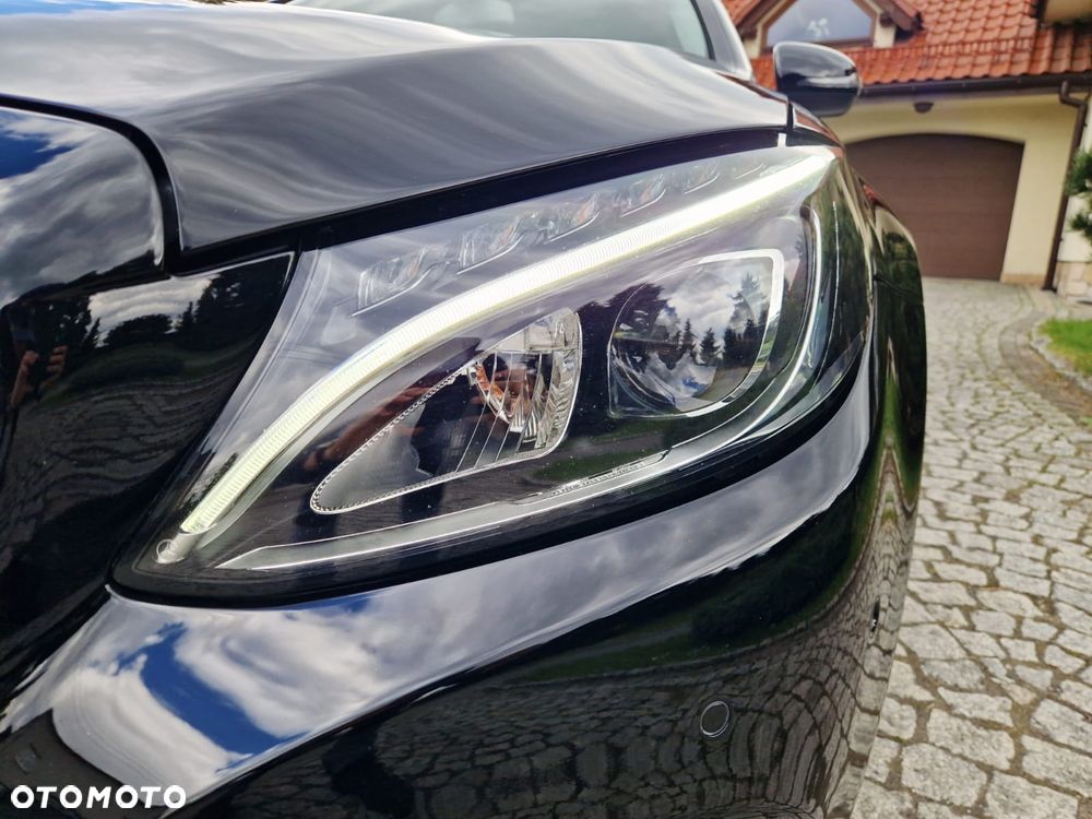 Mercedes-Benz Klasa C 220 CDI DPF Automatik BlueEFFICIENCY Elegance - 14