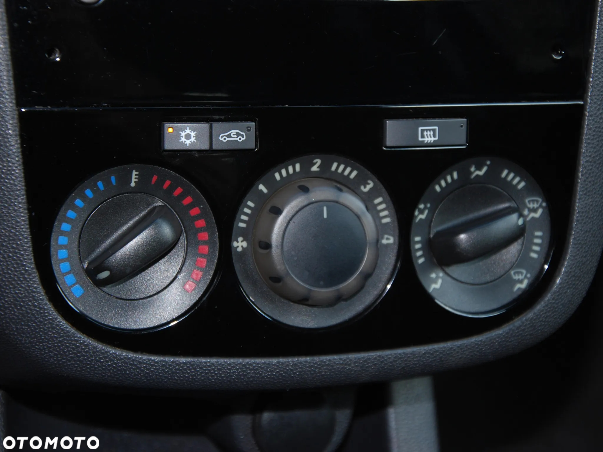 Opel Corsa 1.4 16V Enjoy - 13