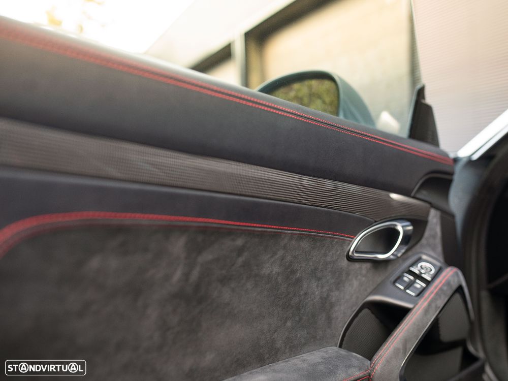 Porsche 911 (991) Carrera 4 GTS PDK - 30