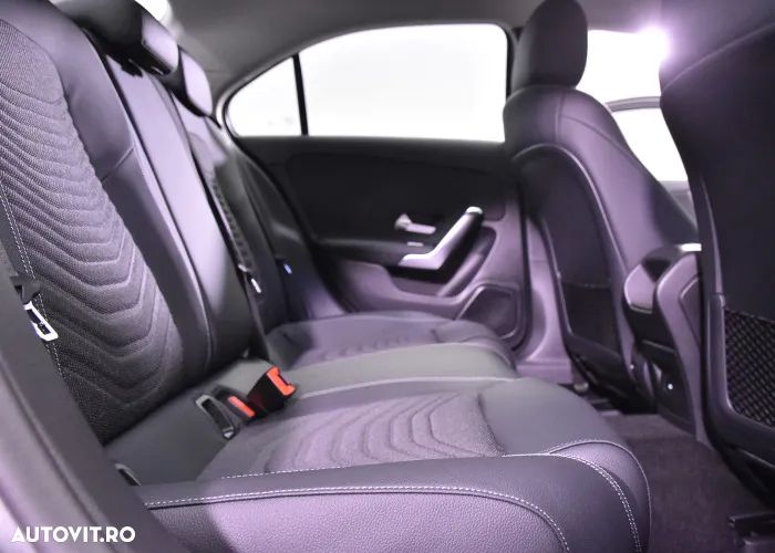 Mercedes-Benz A 220 d 4Matic 8G-DCT - 17