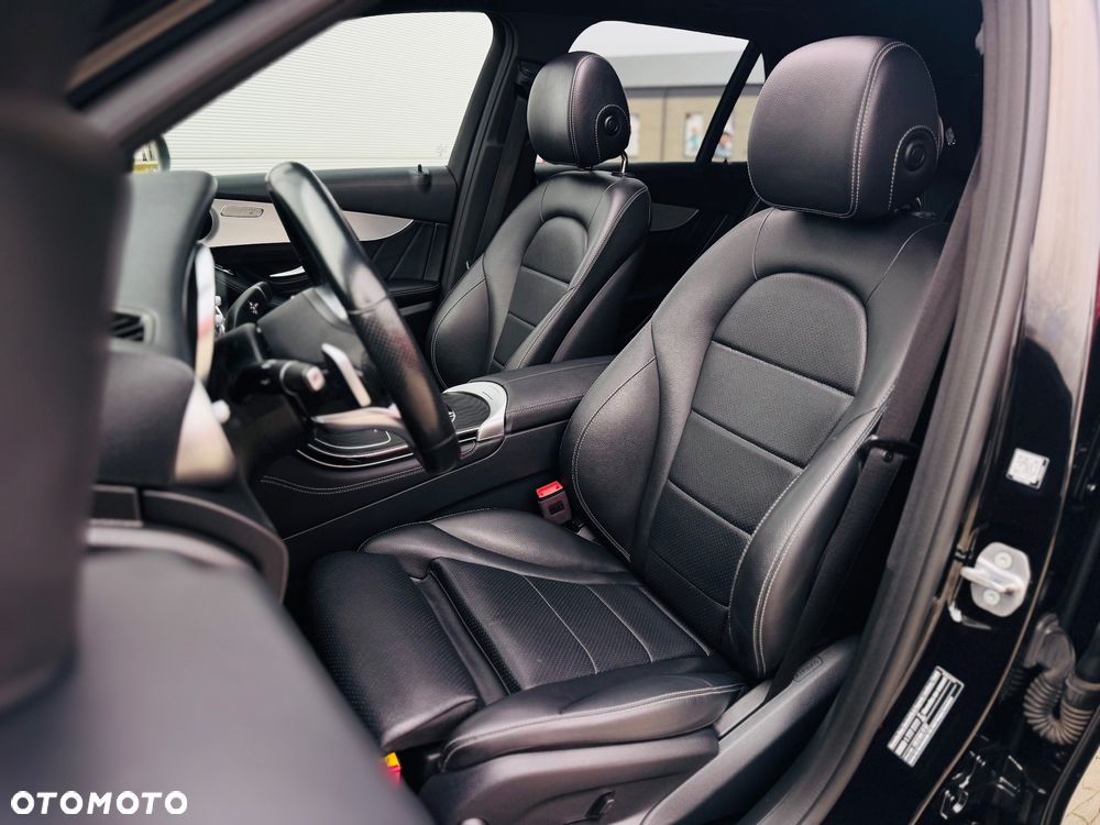 Mercedes-Benz GLC 220 d 4Matic 9G-TRONIC AMG Line - 33