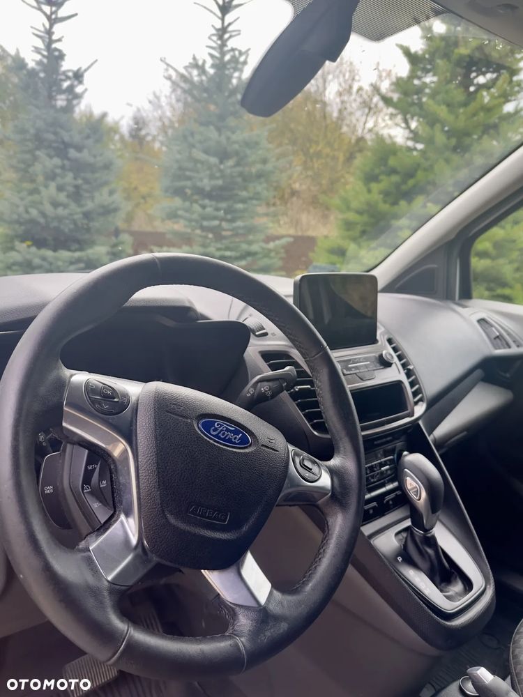 Ford Transit Connect - 13