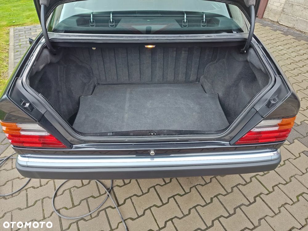 Mercedes-Benz W124 (1984-1993) - 2