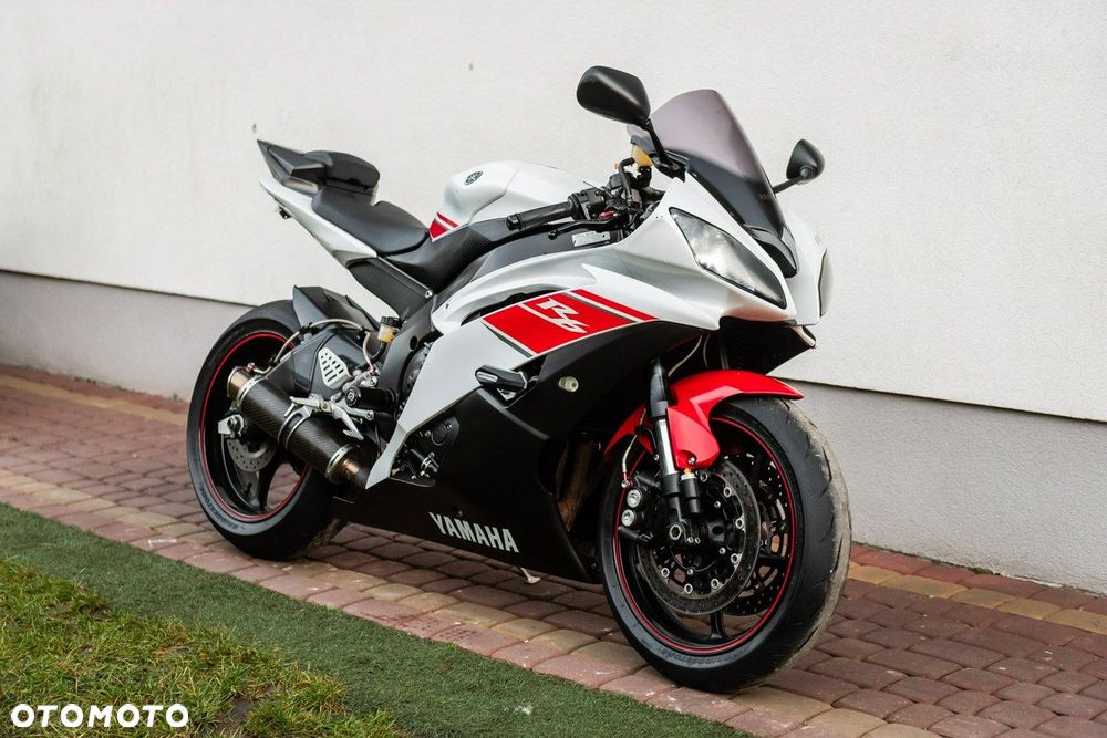 Yamaha R6 - 2