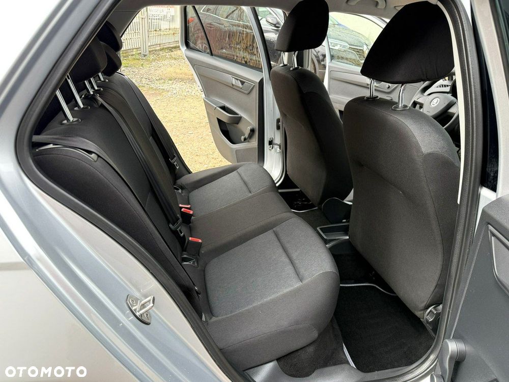Skoda Fabia 1.0 MPI Cool Plus - 20