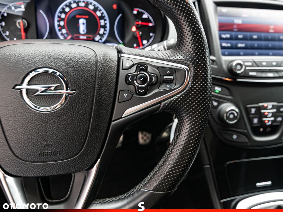 Opel Insignia - 15