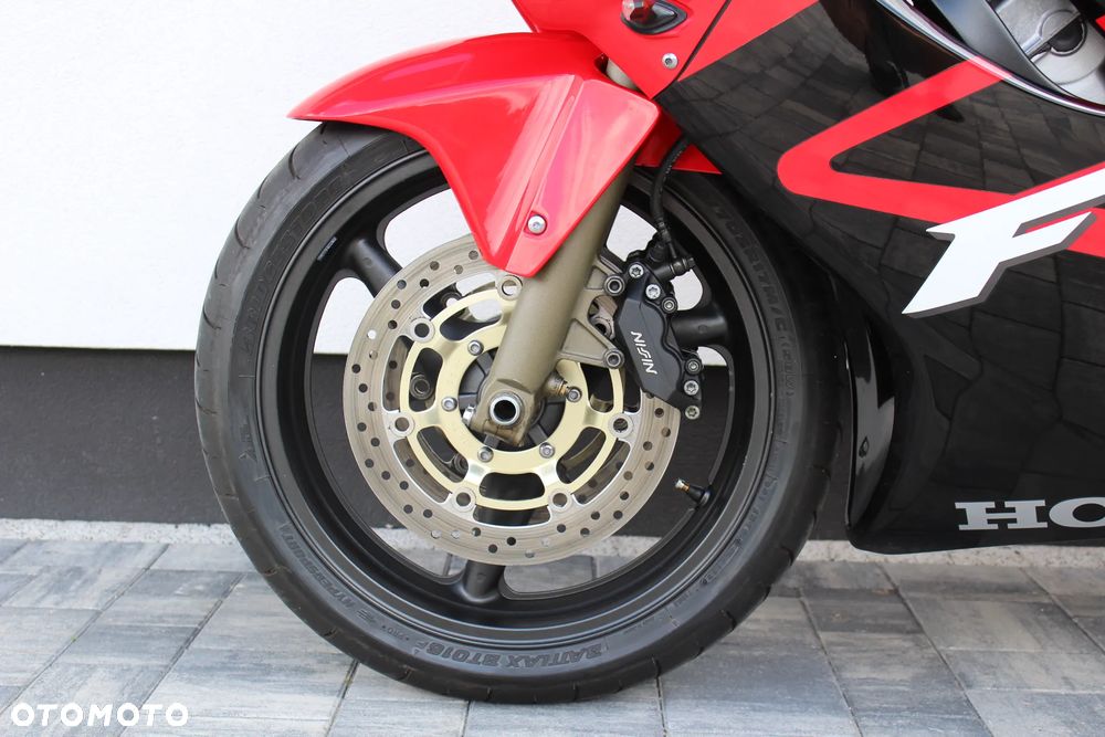 Honda CBR - 11