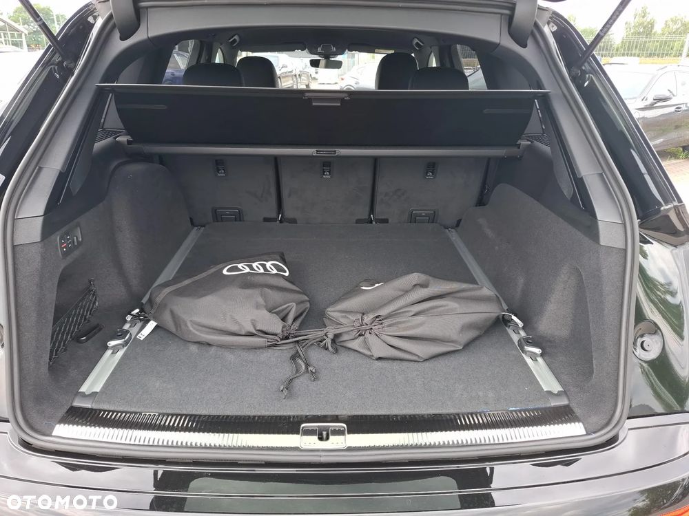 Audi Q7 TFSI e PHEV 360 kW Quattro S Line Tiptr - 15