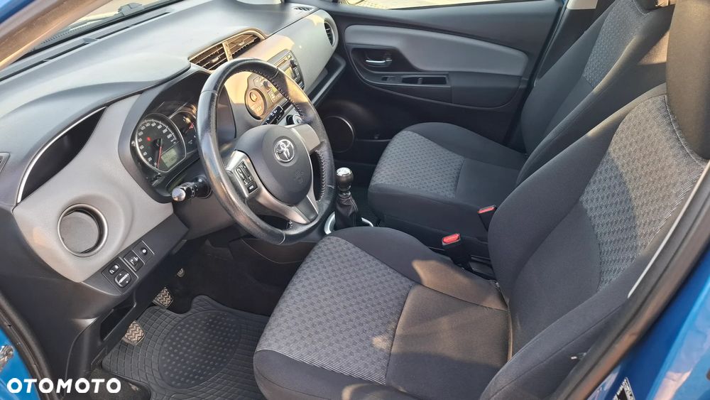 Toyota Yaris 1.4 D-4D Premium - 8