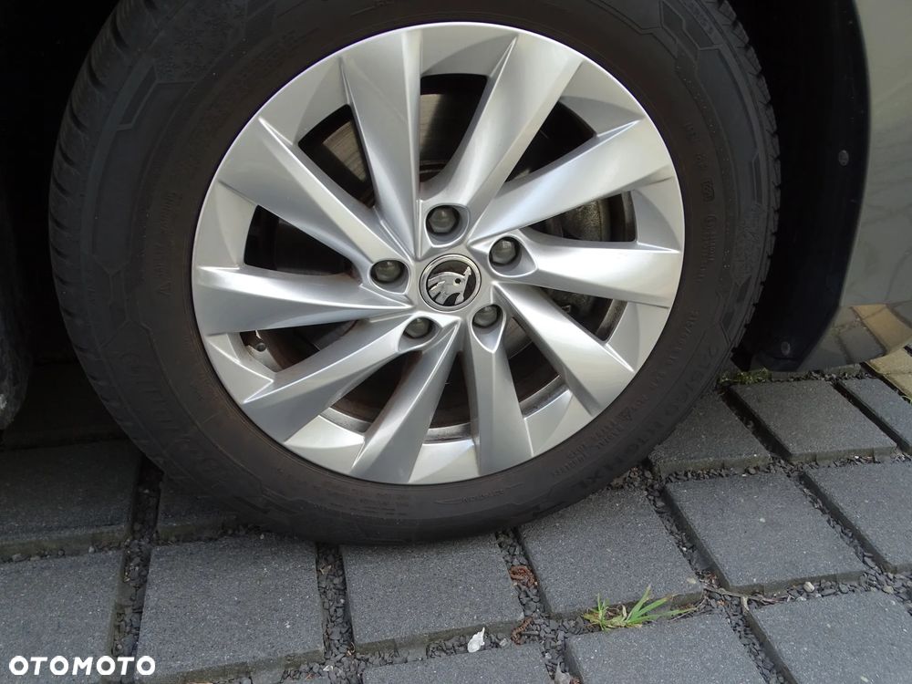 Skoda Superb - 36