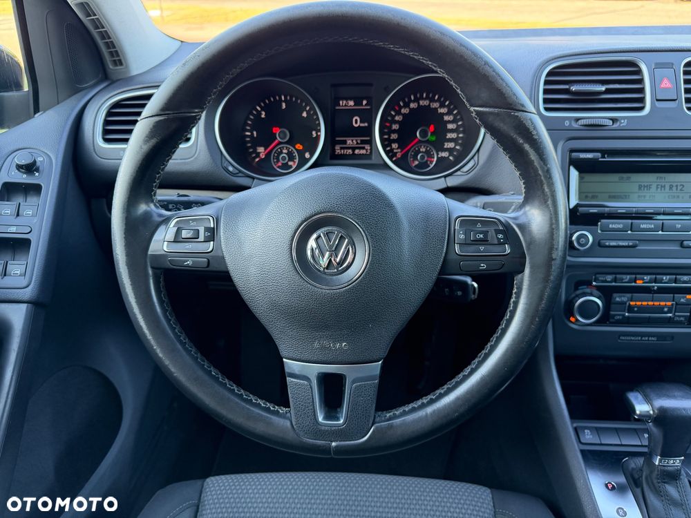 Volkswagen Golf 1.6 TDI DPF DSG Comfortline - 26
